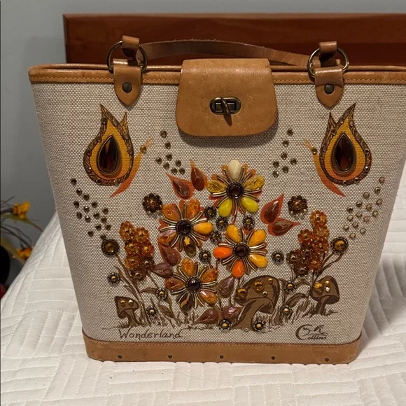 WONDERLAND Collins of Texas jeweled oranges and golden Tote - Picture 1 of 16